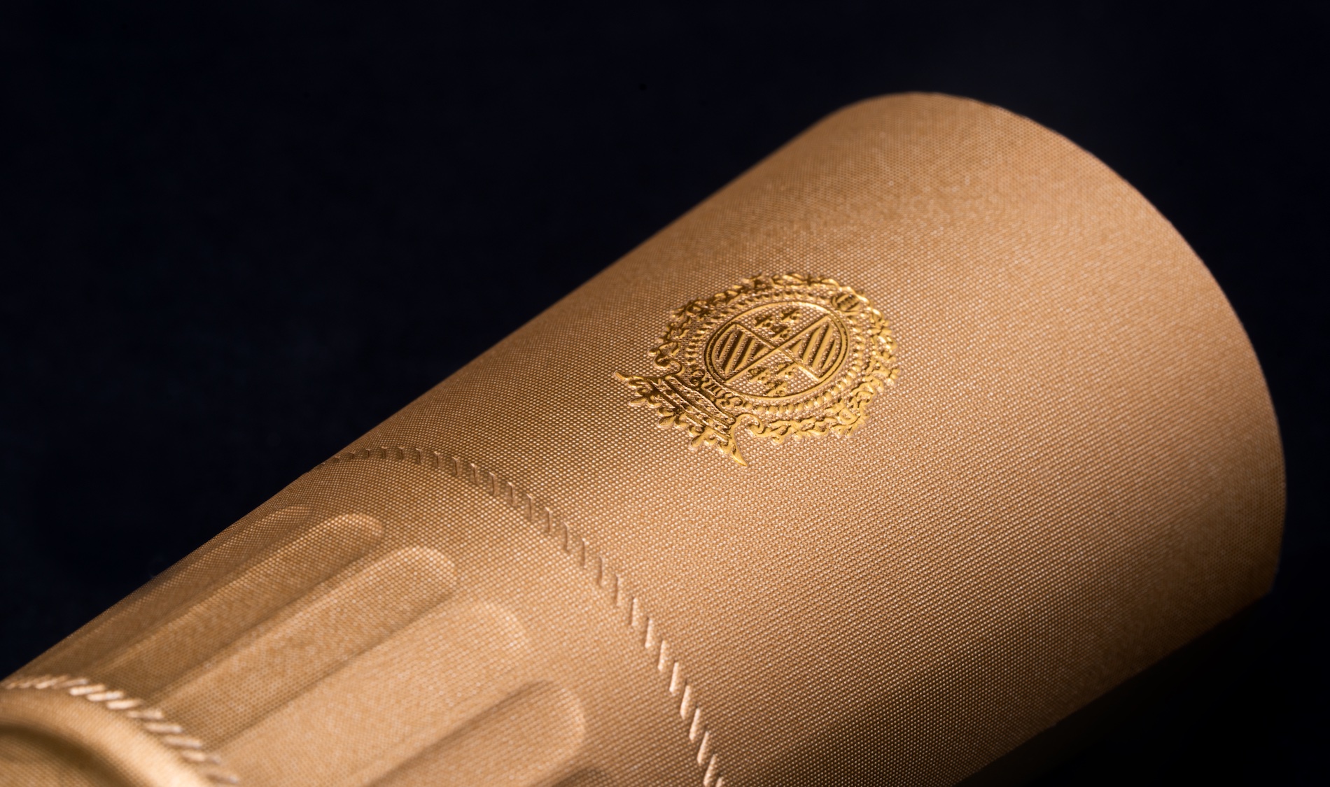 Veuve Ambal, coiffe détails